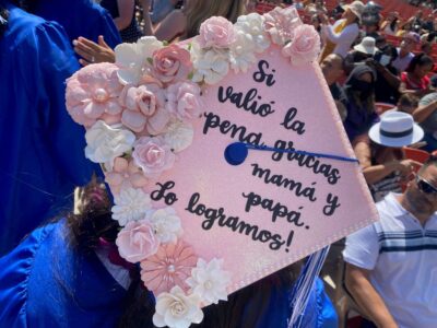 Graduation hat with a phrase on it